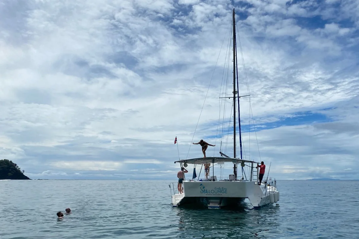 Snorkeling and beach experience in jaco