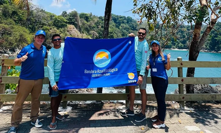 Catamaran Jaco